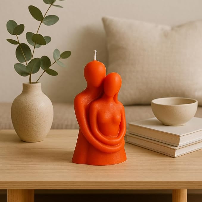 Romantic Couple Soy Wax Candle – Minimalist Sculpture with Floral Scent
