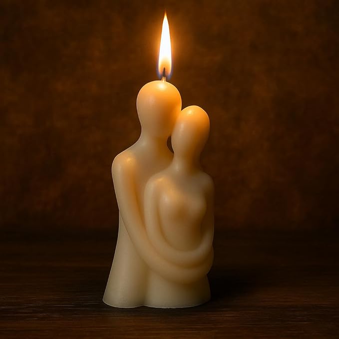 Romantic Couple Soy Wax Candle – Minimalist Sculpture with Floral Scent